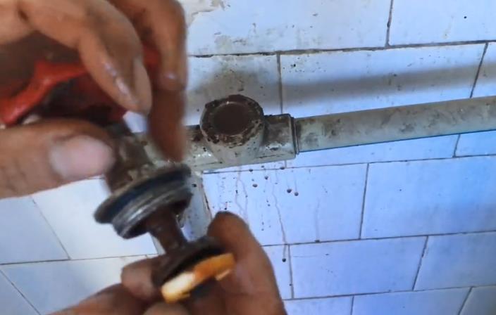 水管閥門拆卸步驟圖，老師傅全程圖解怎么換！