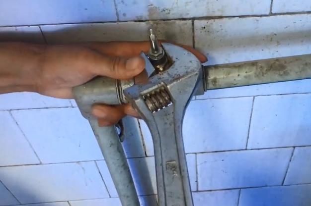 水管閥門拆卸步驟圖，老師傅全程圖解怎么換！