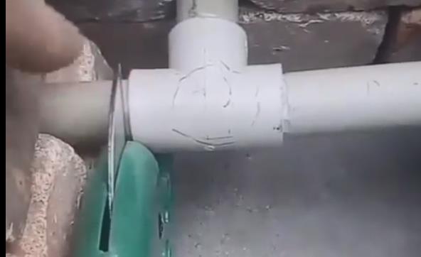 ppr三通怎么換視頻分享，老師傅竟用一個管件就解決了！