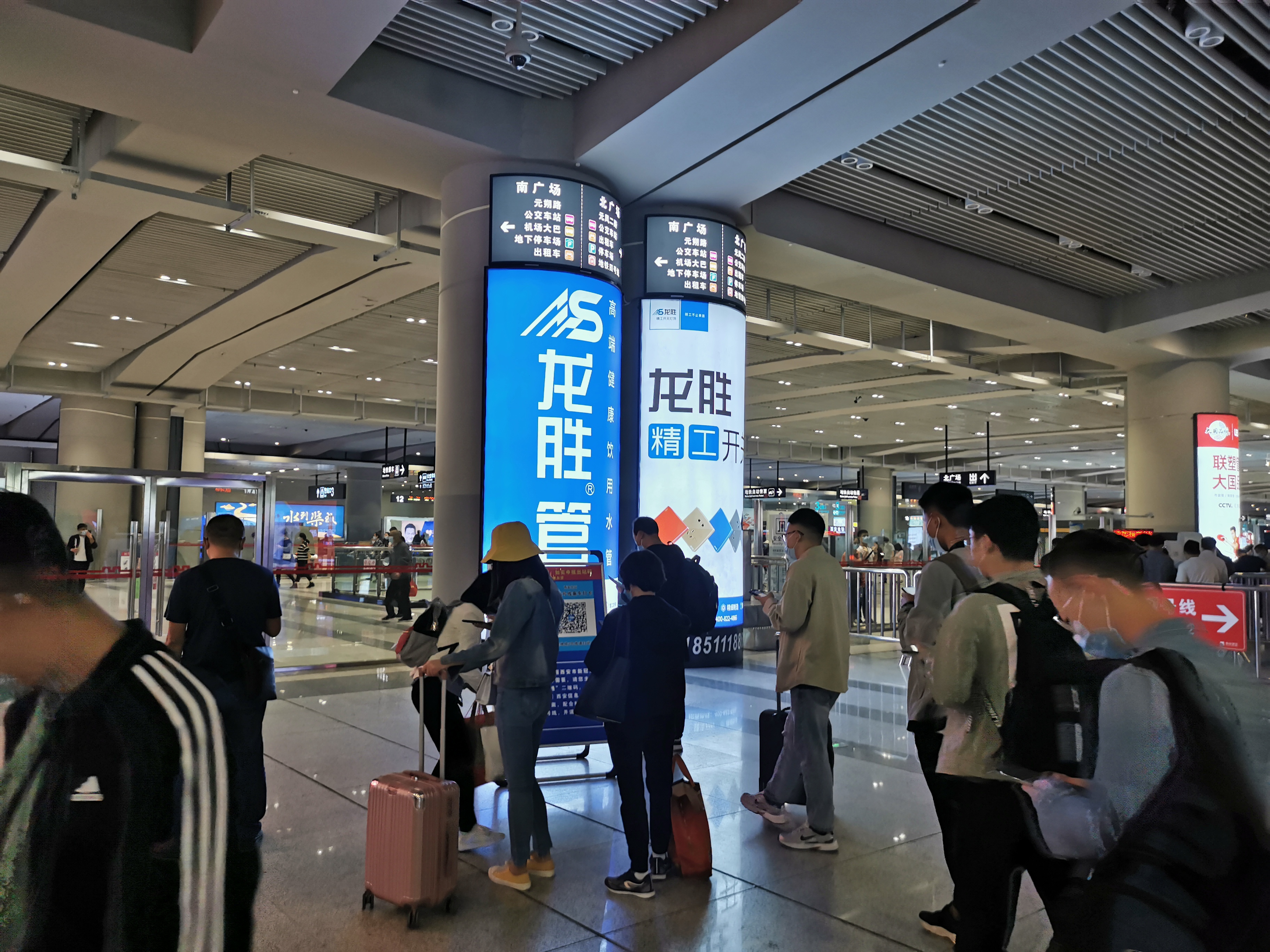 龍勝管高鐵廣告50城同步上線，刷屏億萬人！