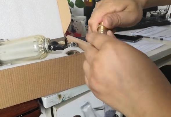 前置過濾器的排污口軟管安裝教學，很難？3張圖立馬學會！